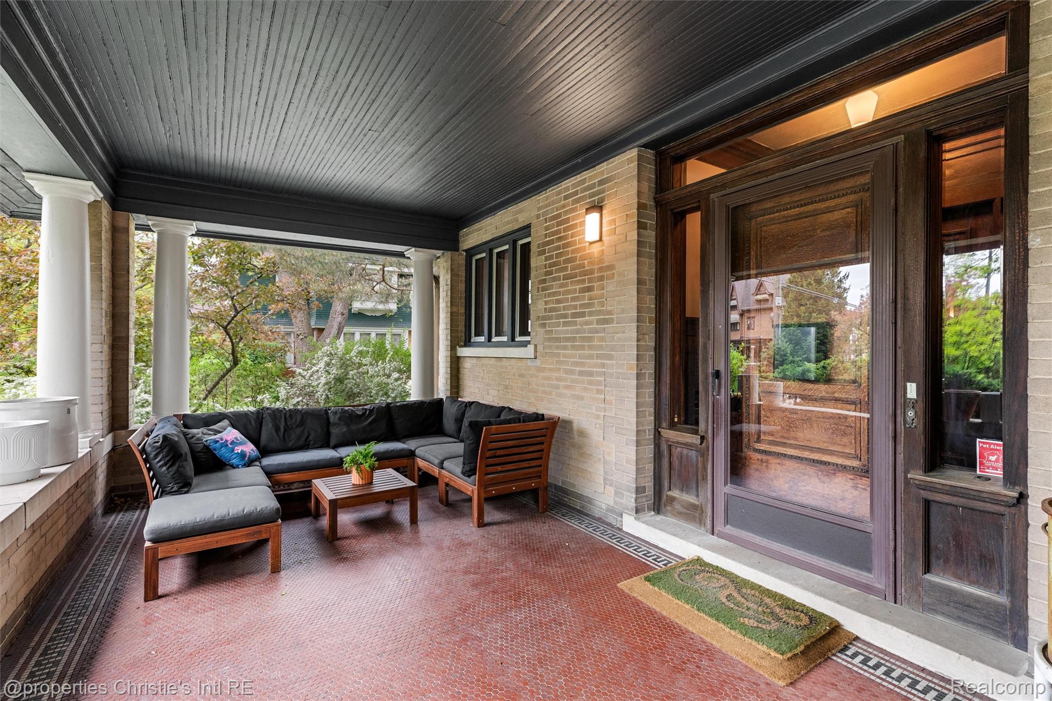 36 Longfellow Street
