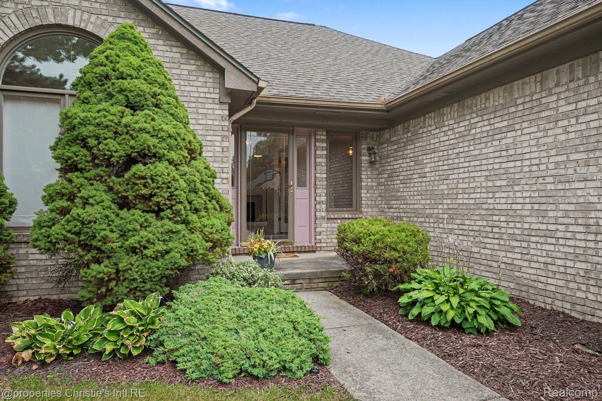 49316 Deerfield Park