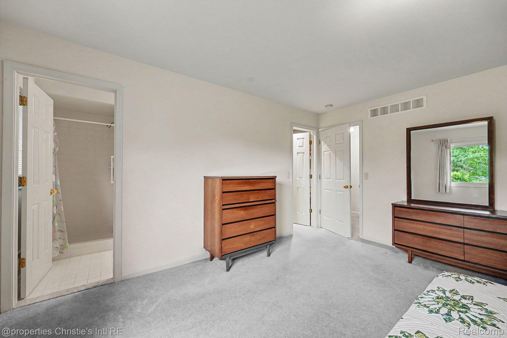 49316 Deerfield Park