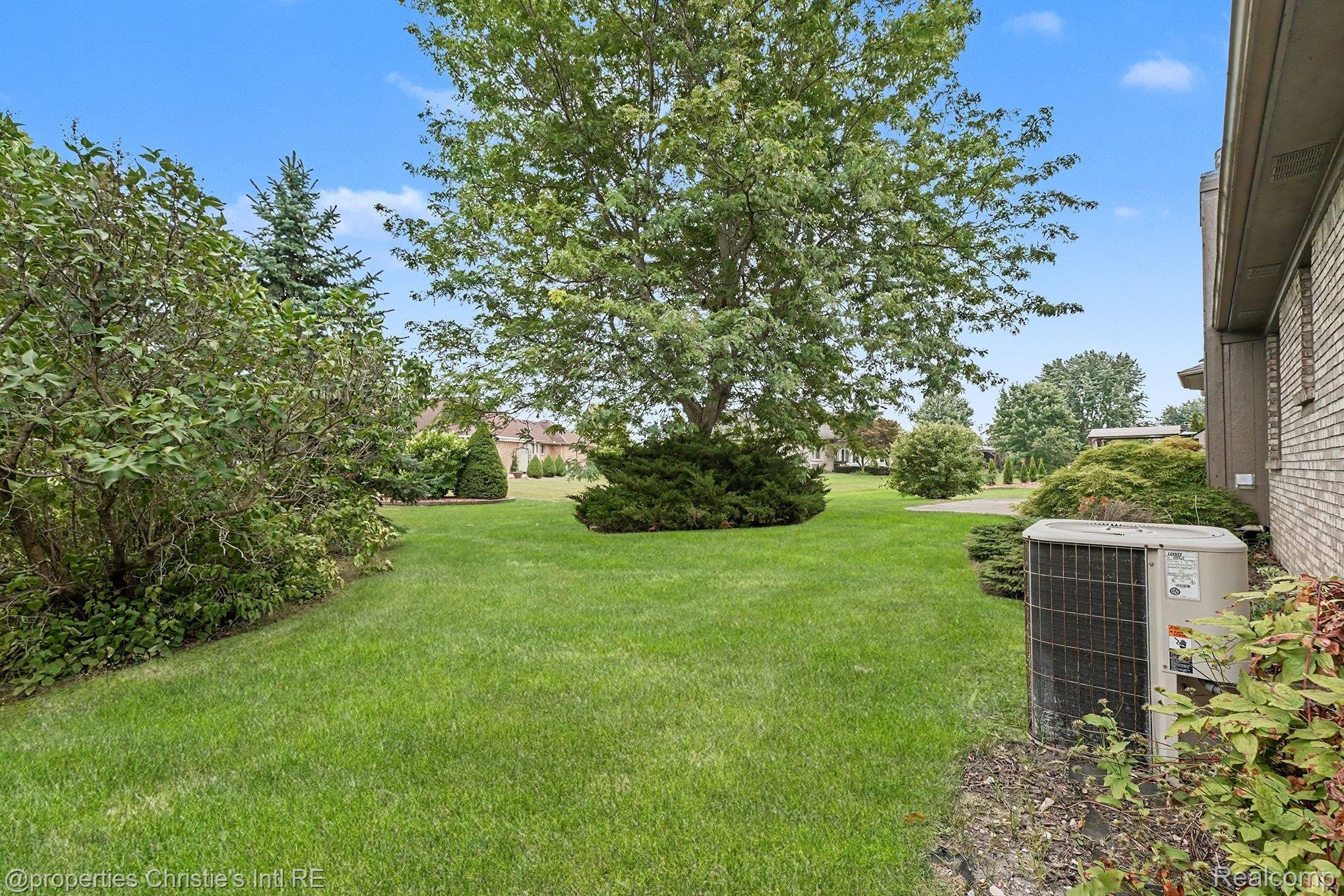 49316 Deerfield Park