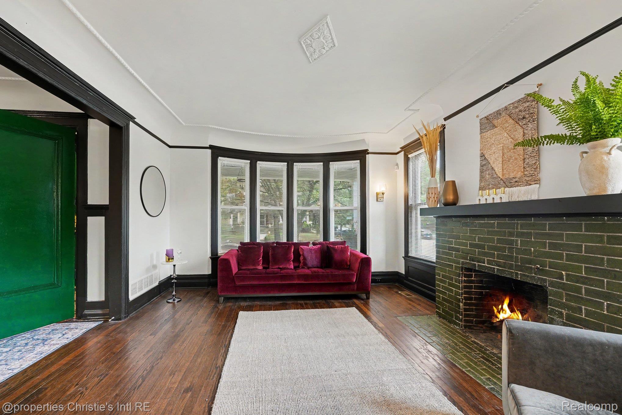 605 ATKINSON Street
