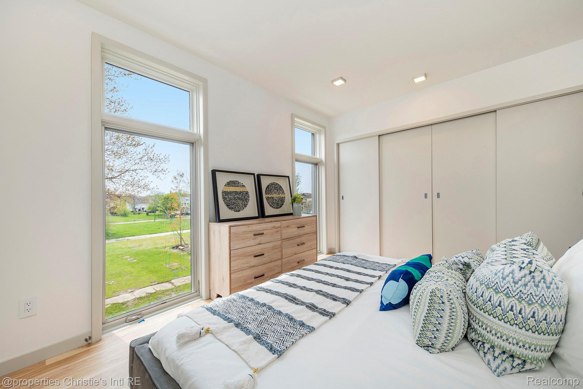 1450 Townsend Street Unit: 9