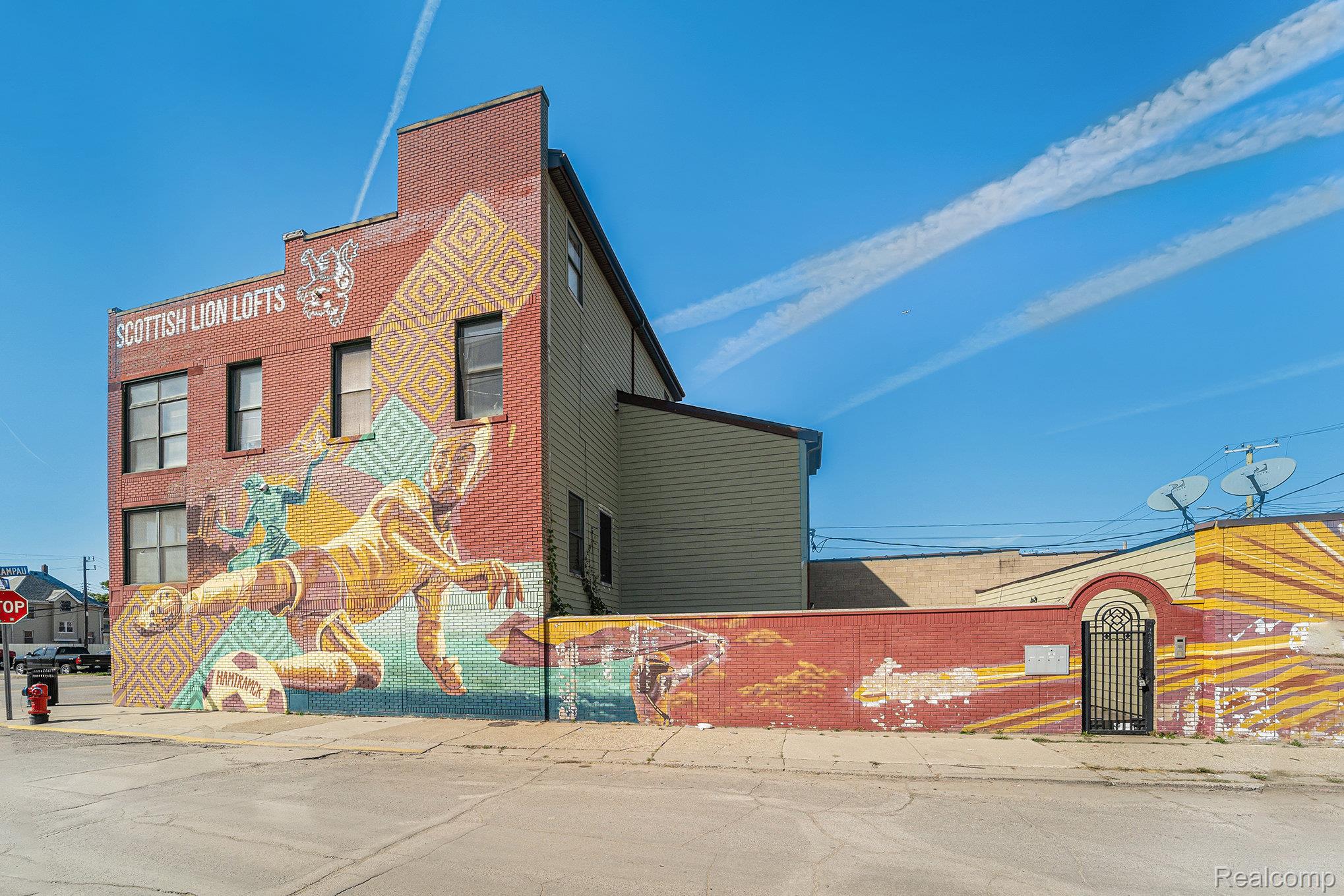8820 Joseph Campau