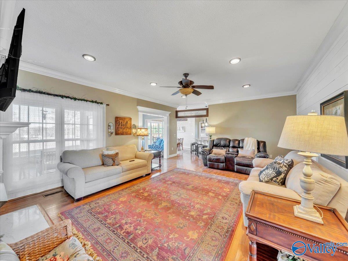3297 Hambrick Drive