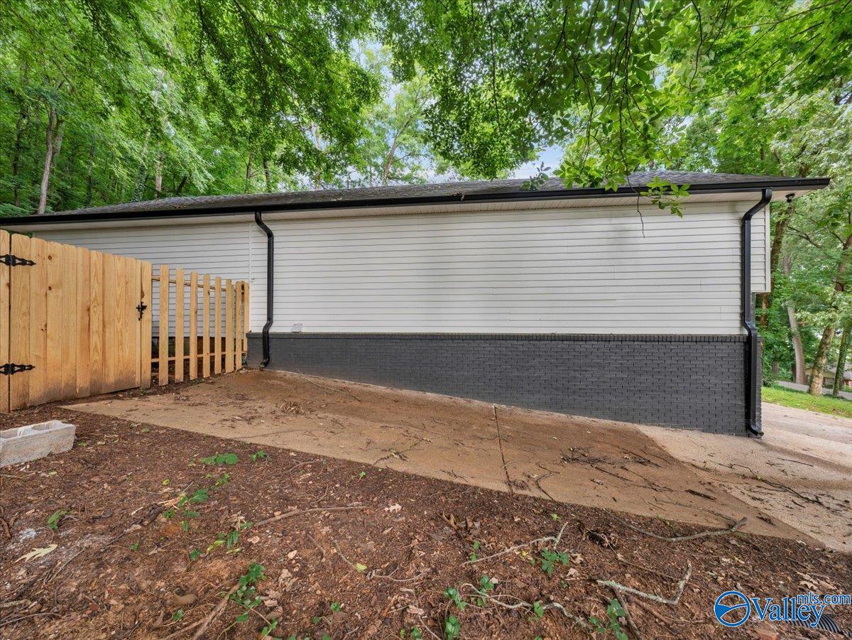 1729 Forest Drive