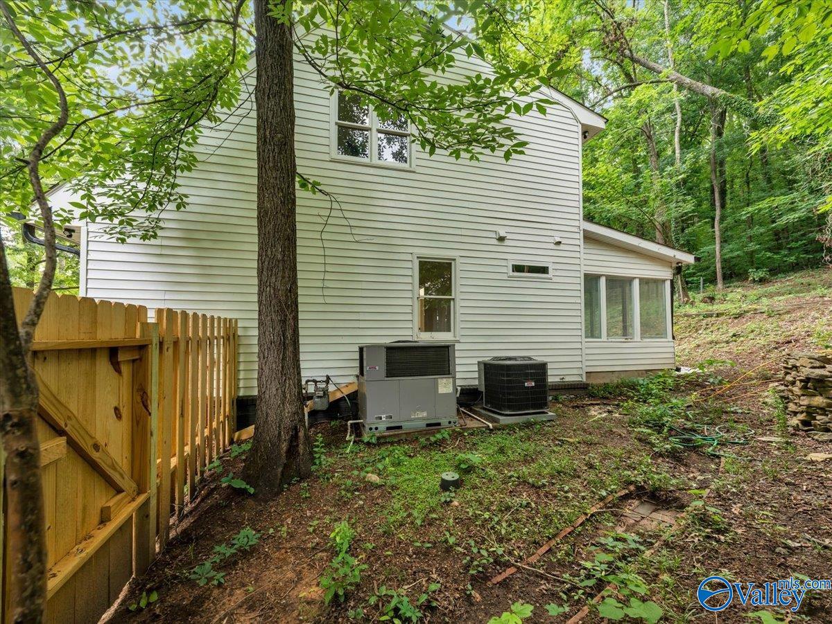 1729 Forest Drive