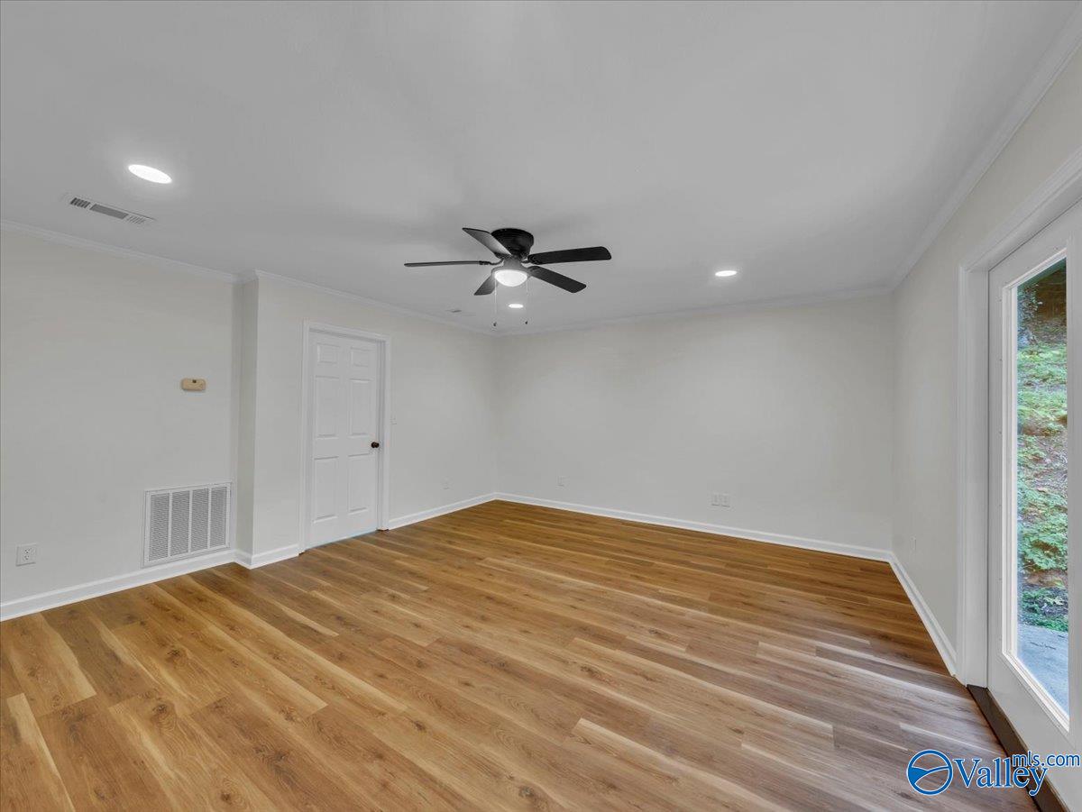 1729 Forest Drive
