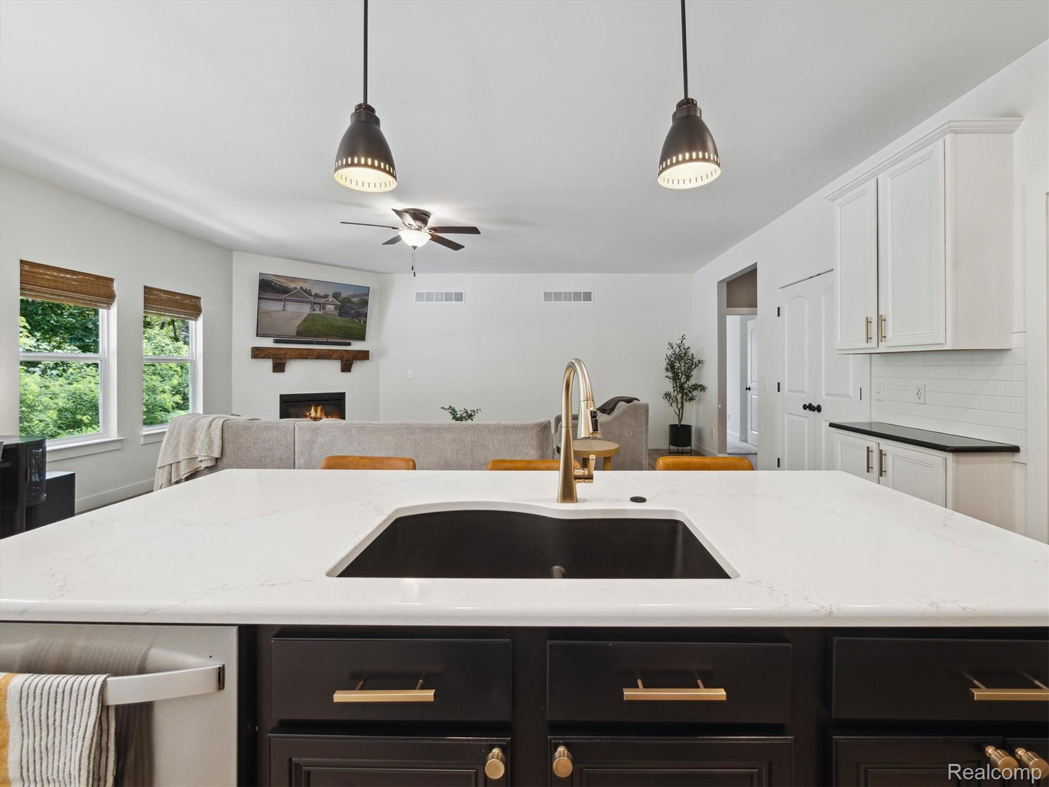 2949 Blue Sky Drive 22