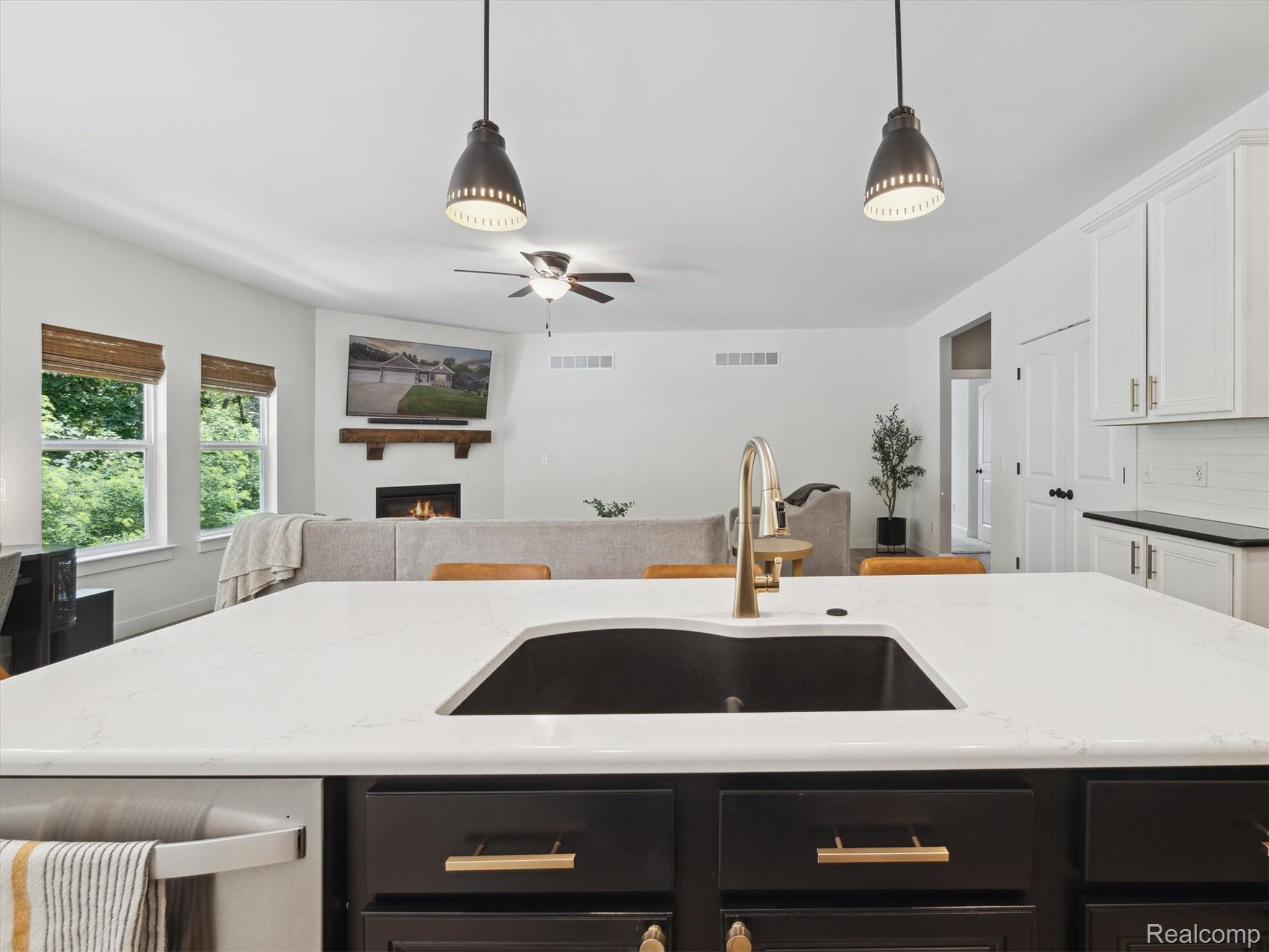 2949 Blue Sky Drive 22