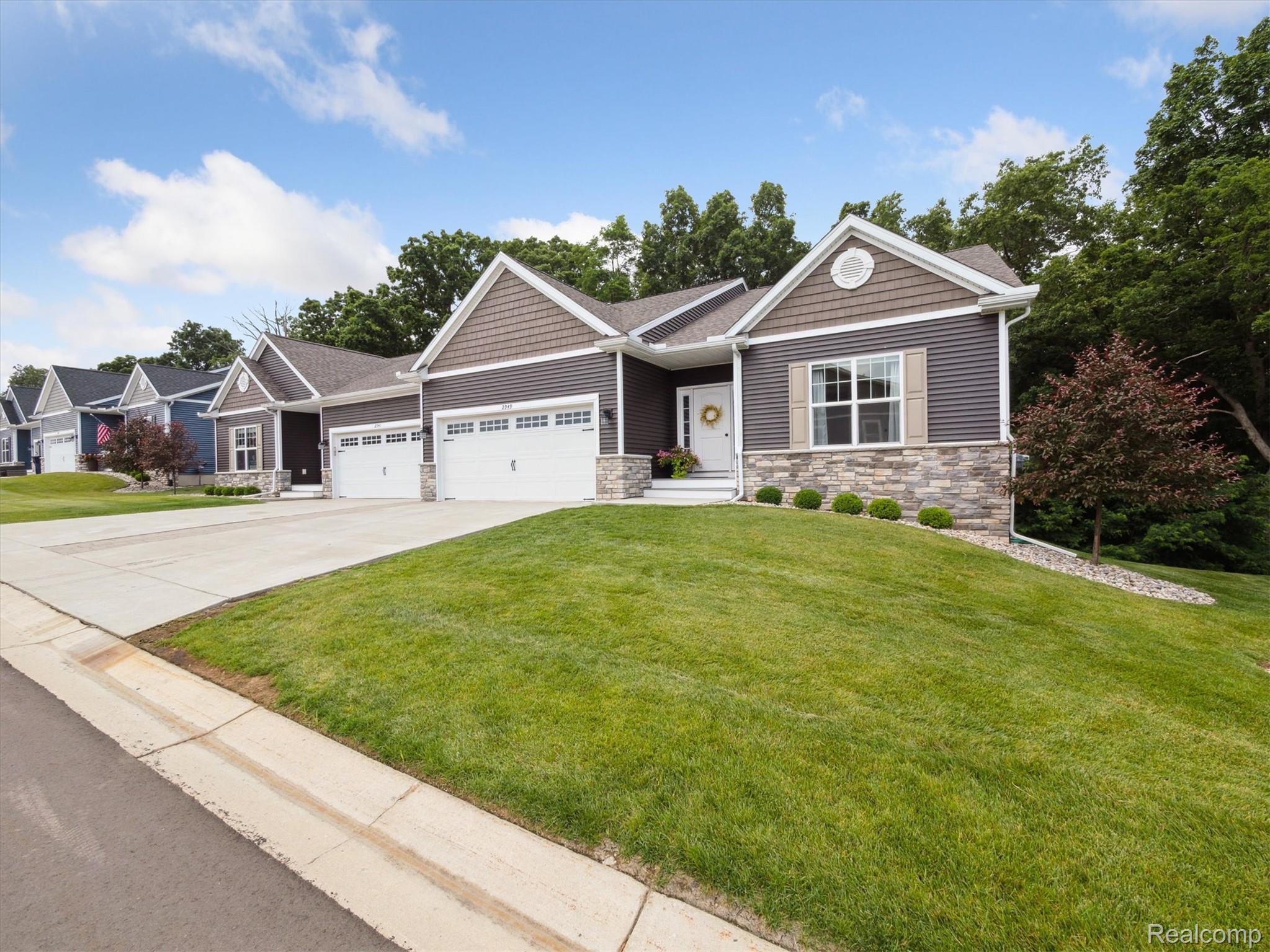 2949 Blue Sky Drive 22