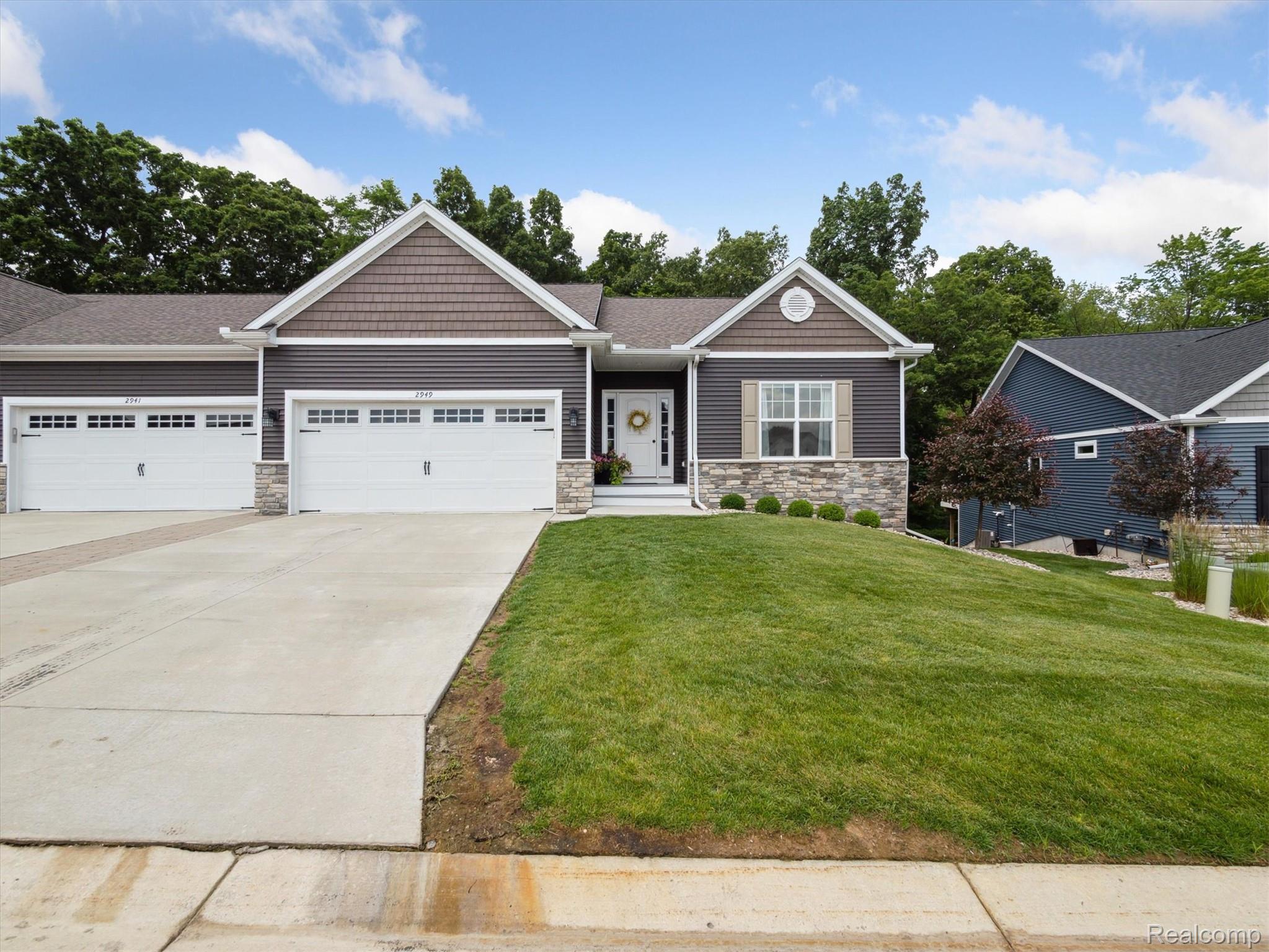 2949 Blue Sky Drive 22