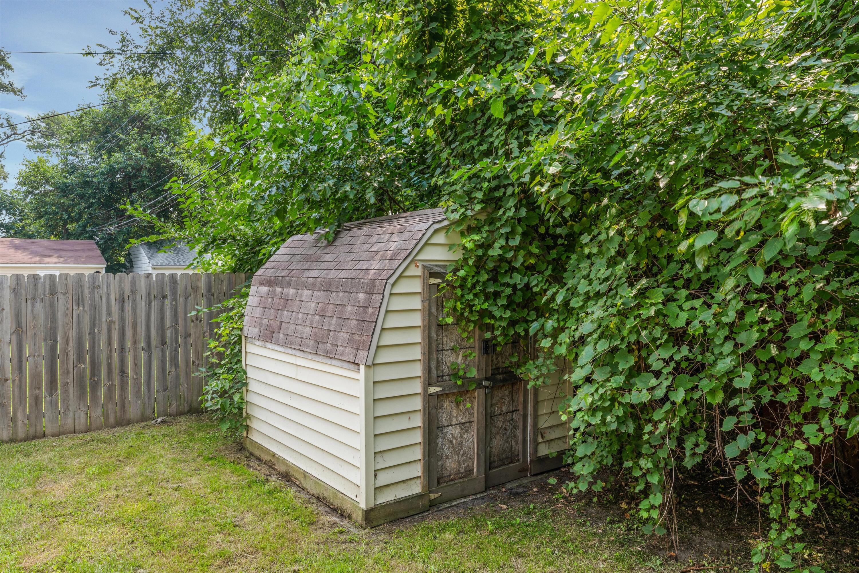 1210 E Bernhard Avenue