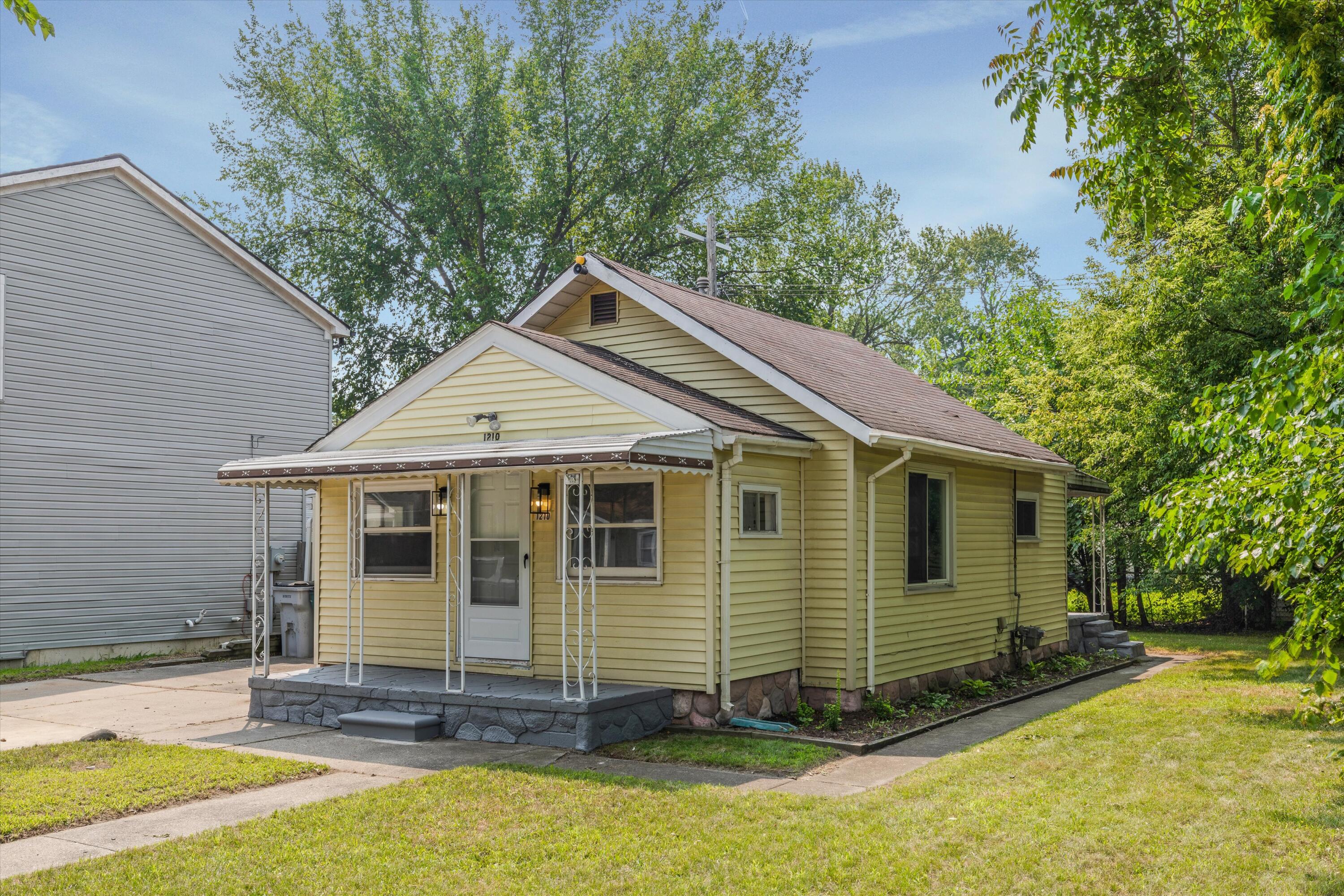 1210 E Bernhard Avenue