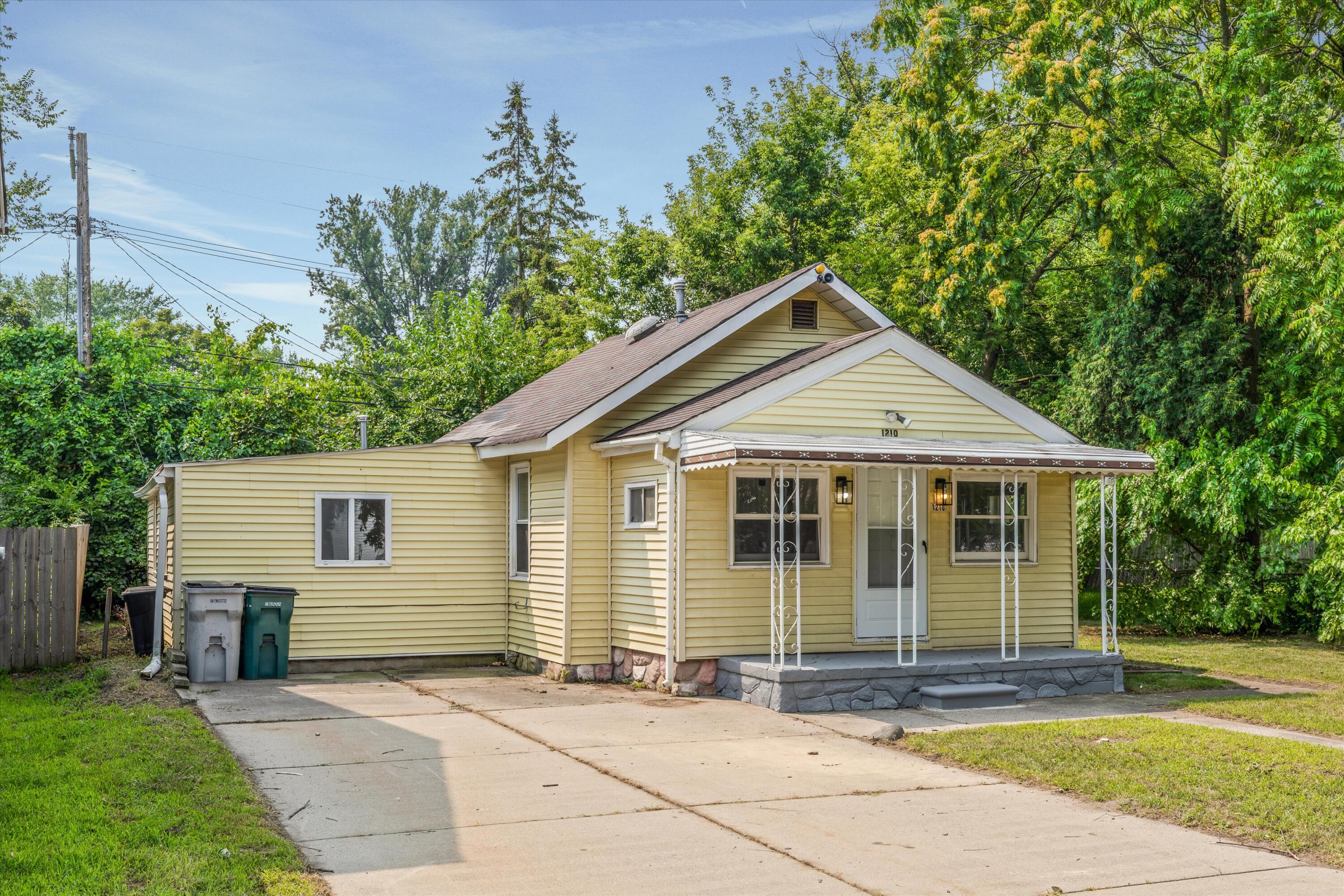 1210 E Bernhard Avenue