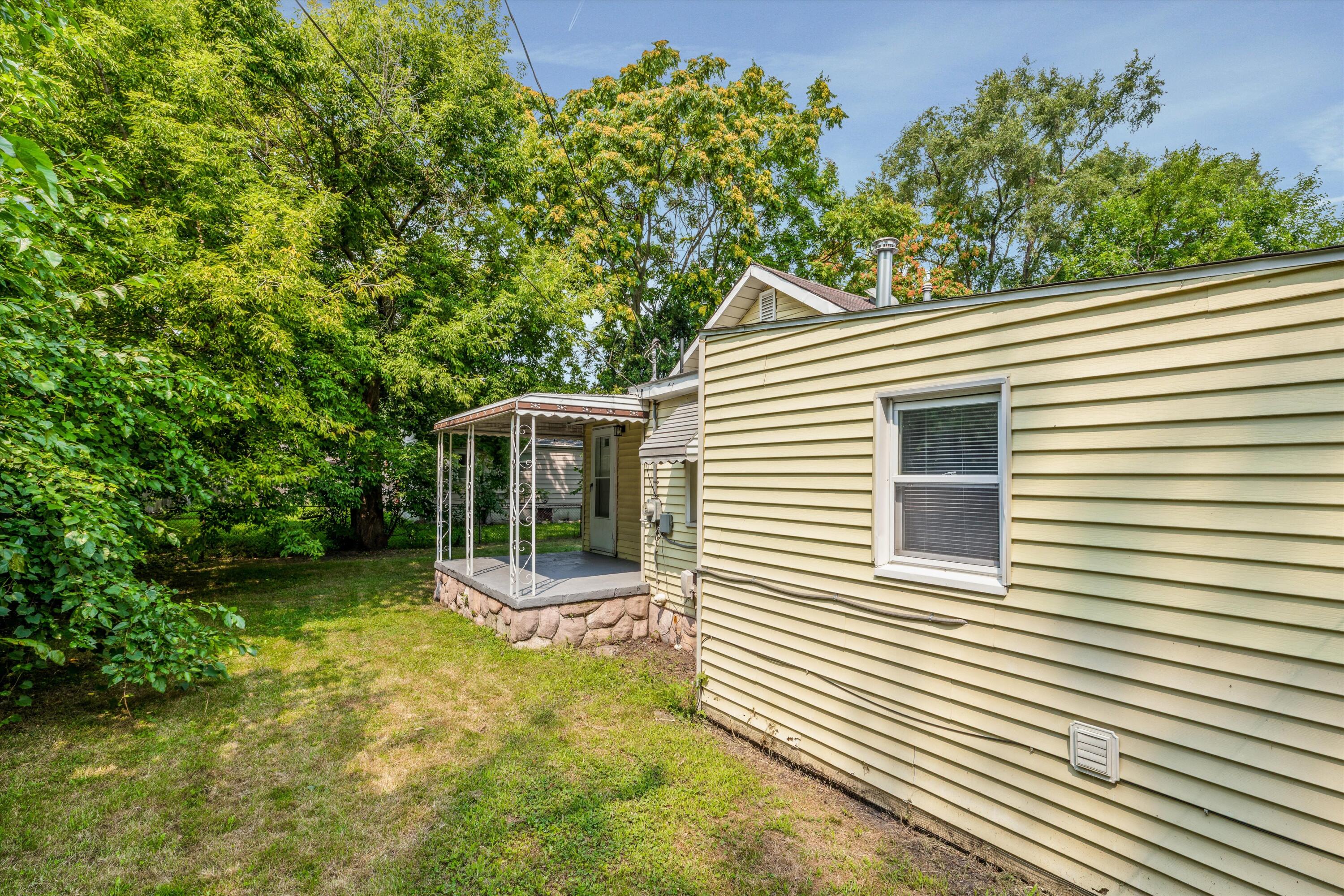 1210 E Bernhard Avenue