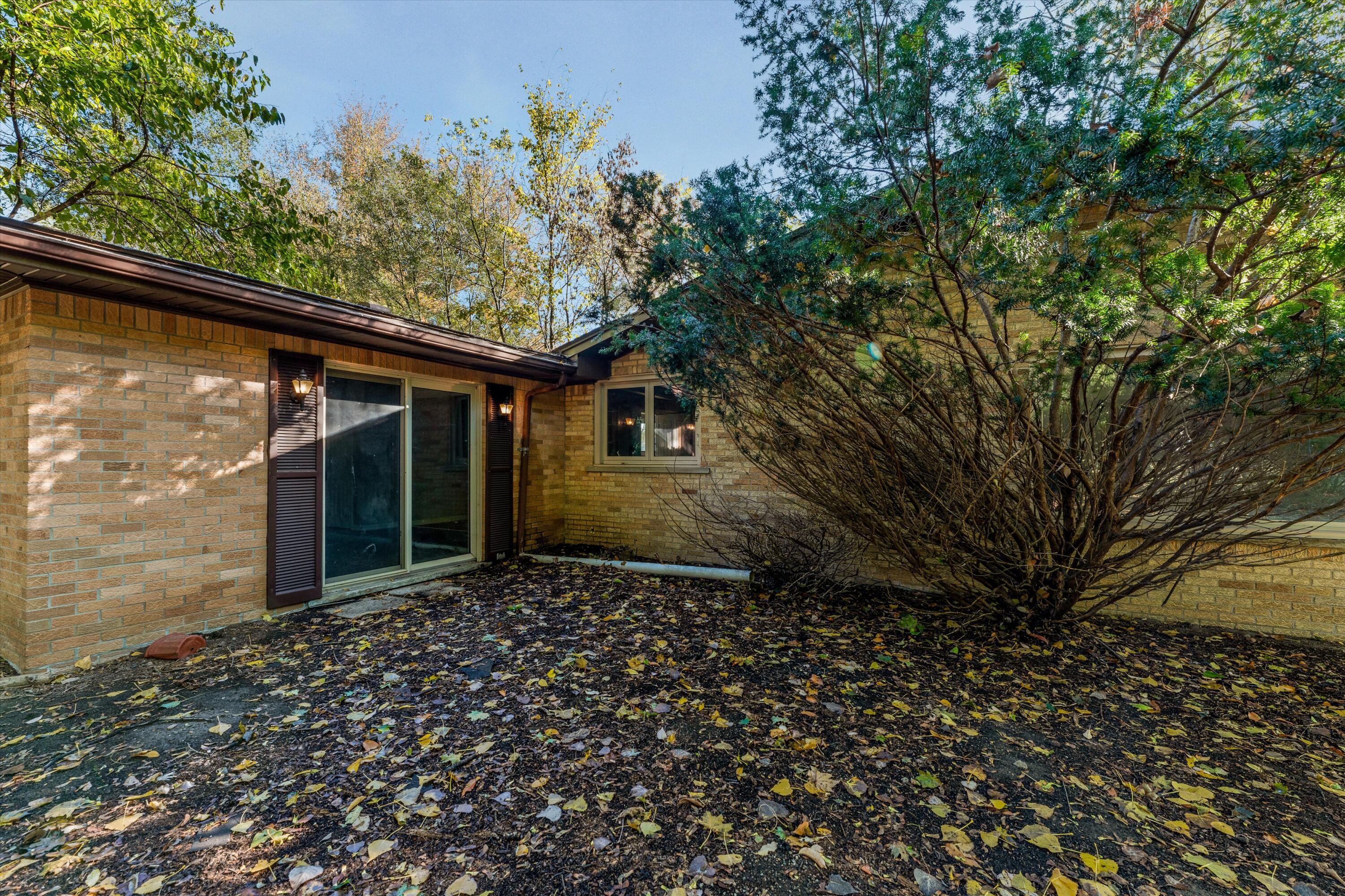 26261 La Muera Street