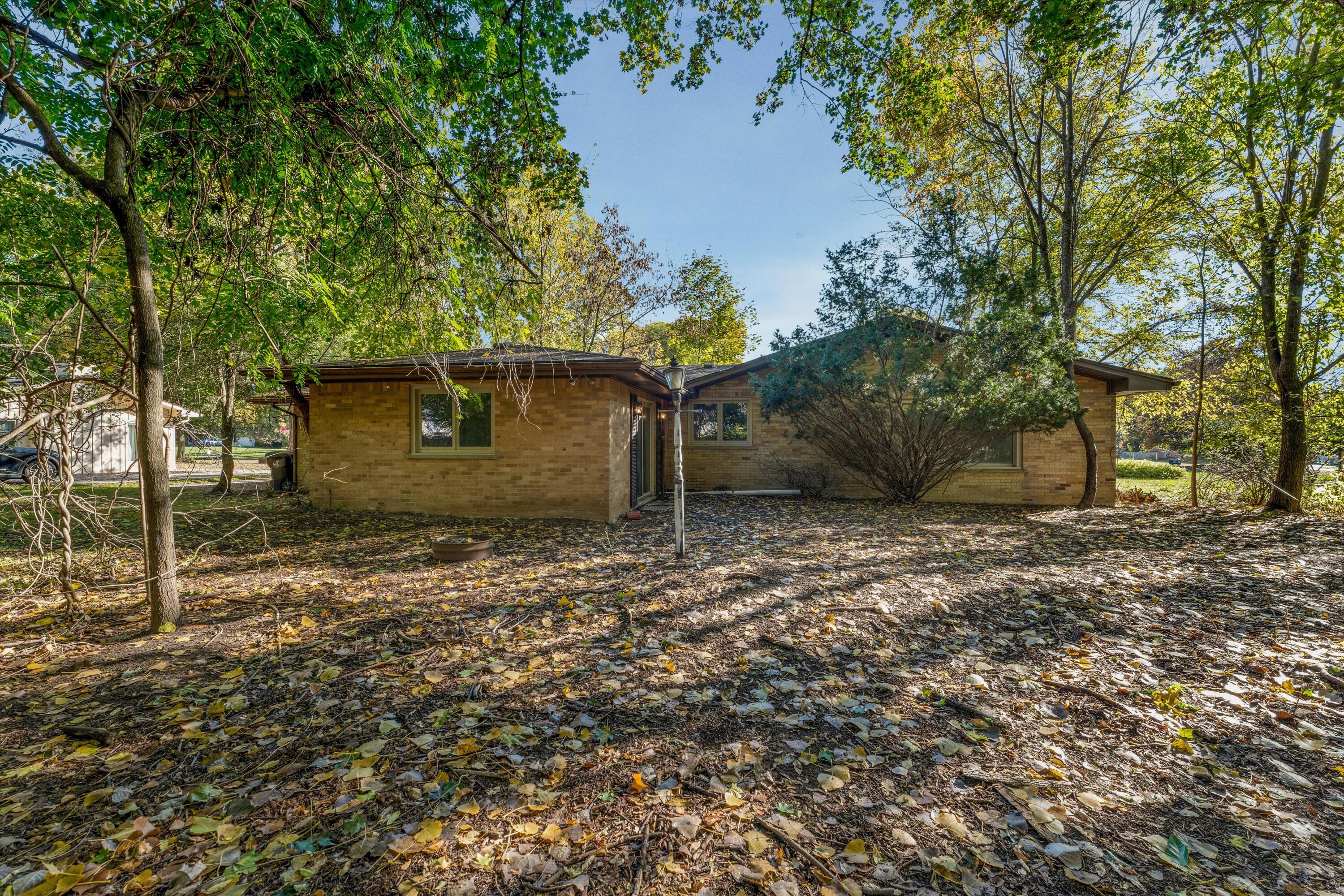 26261 La Muera Street