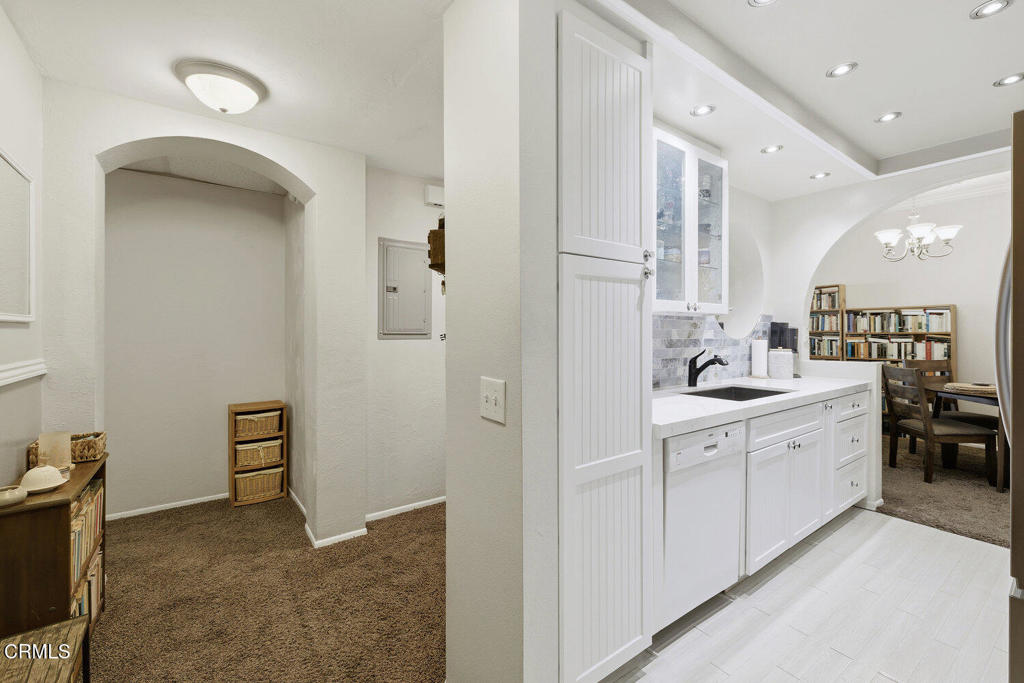 350 Paseo De Playa 205