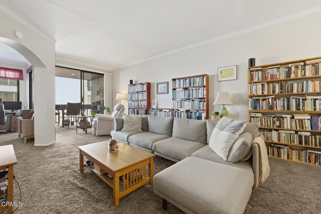 350 Paseo De Playa 205