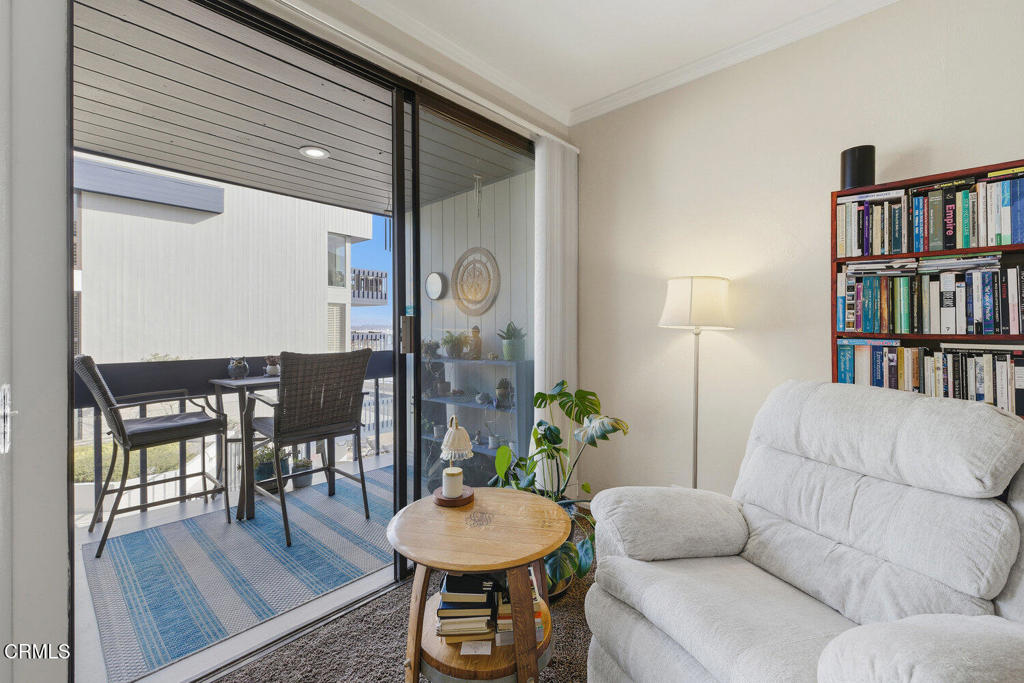 350 Paseo De Playa 205