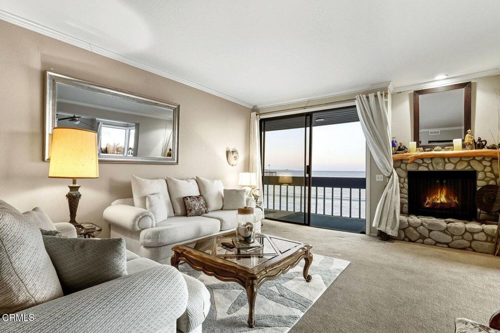 350 Paseo De Playa 202