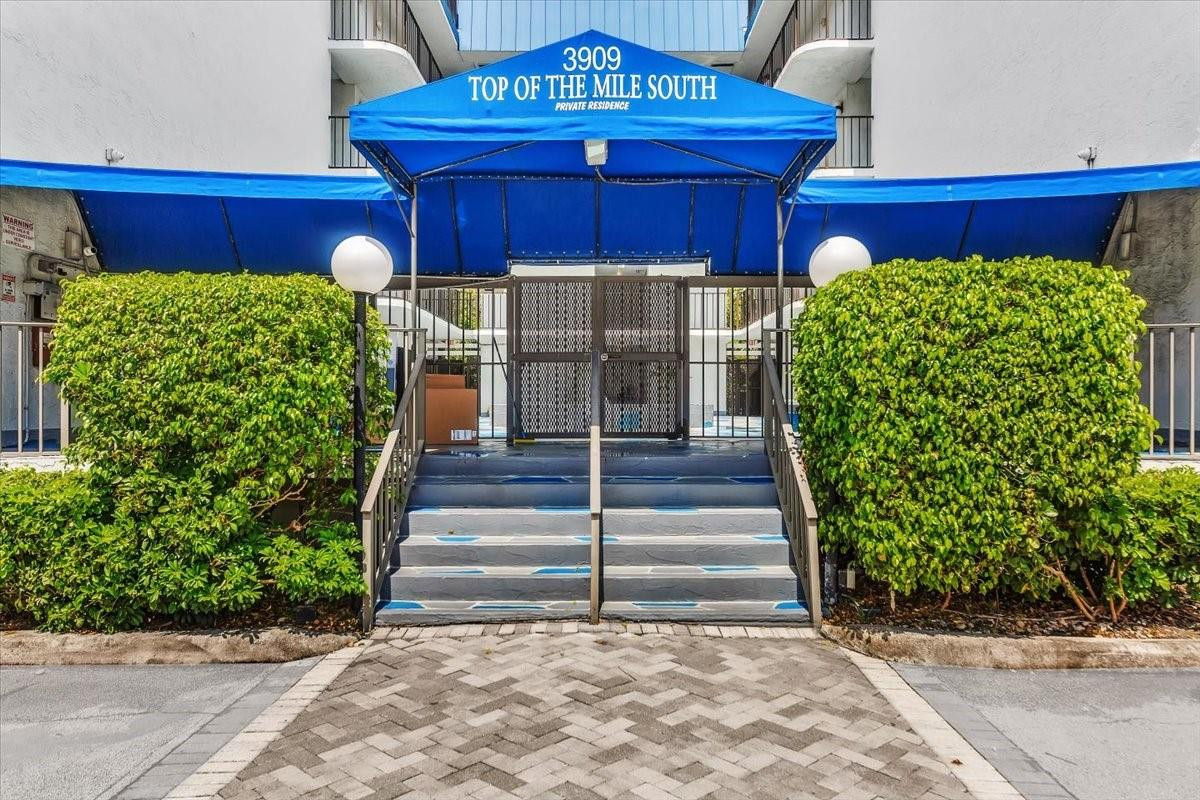 3909 N Ocean Boulevard 210