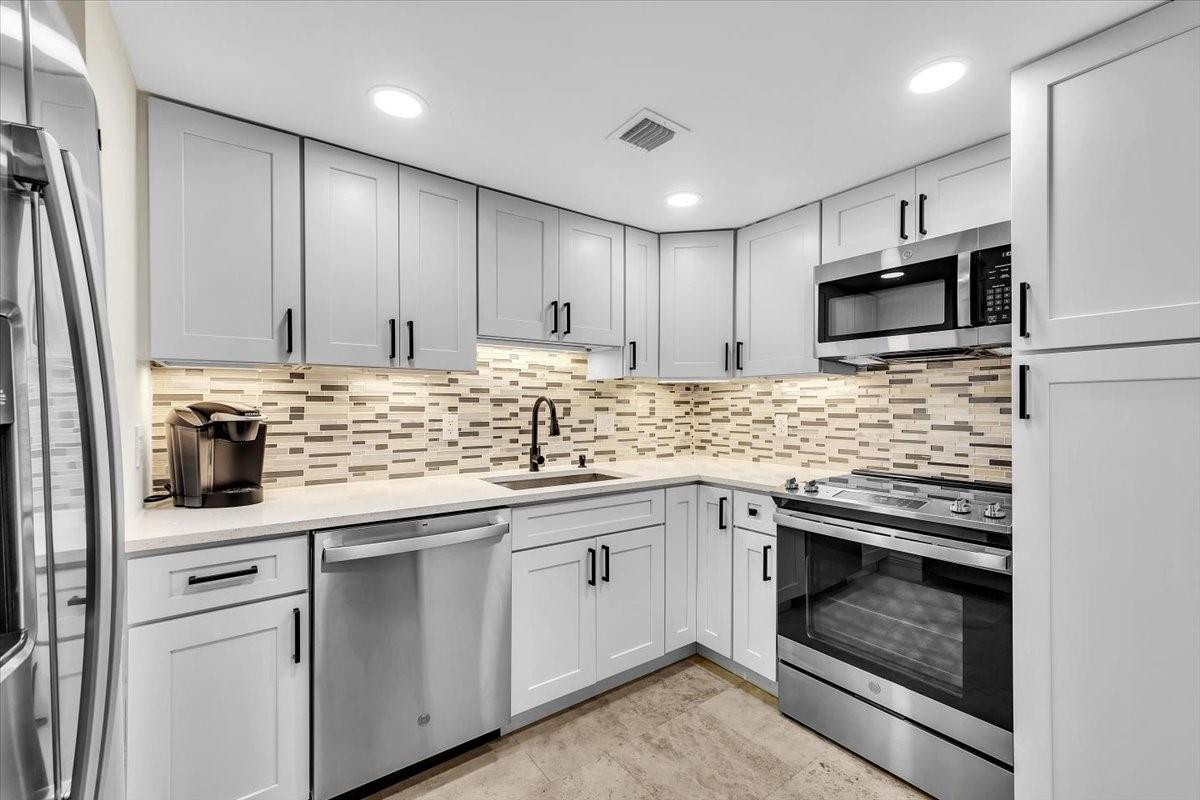 3909 N Ocean Boulevard 210