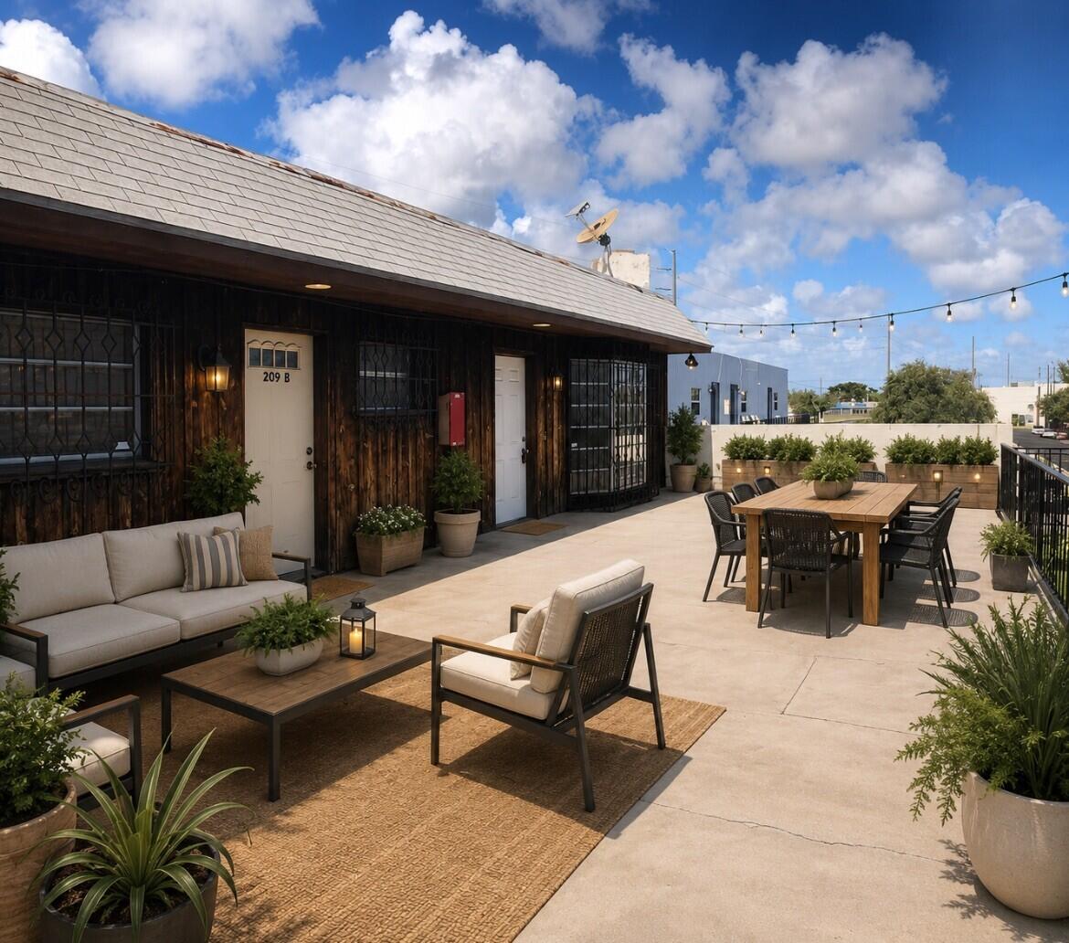 209 NW 1st Avenue