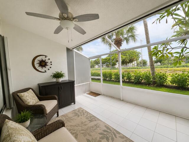 6098 Lake Hibiscus Drive