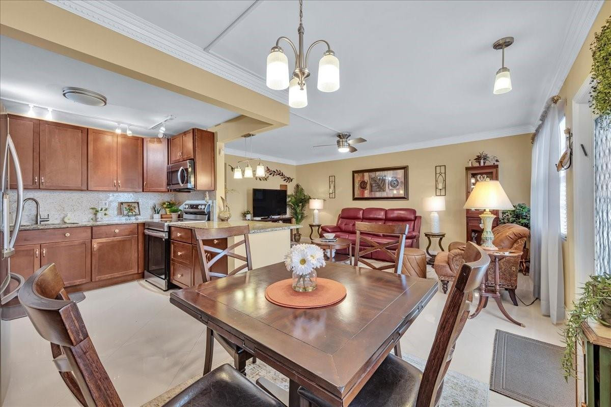 2047 WOLVERTON C