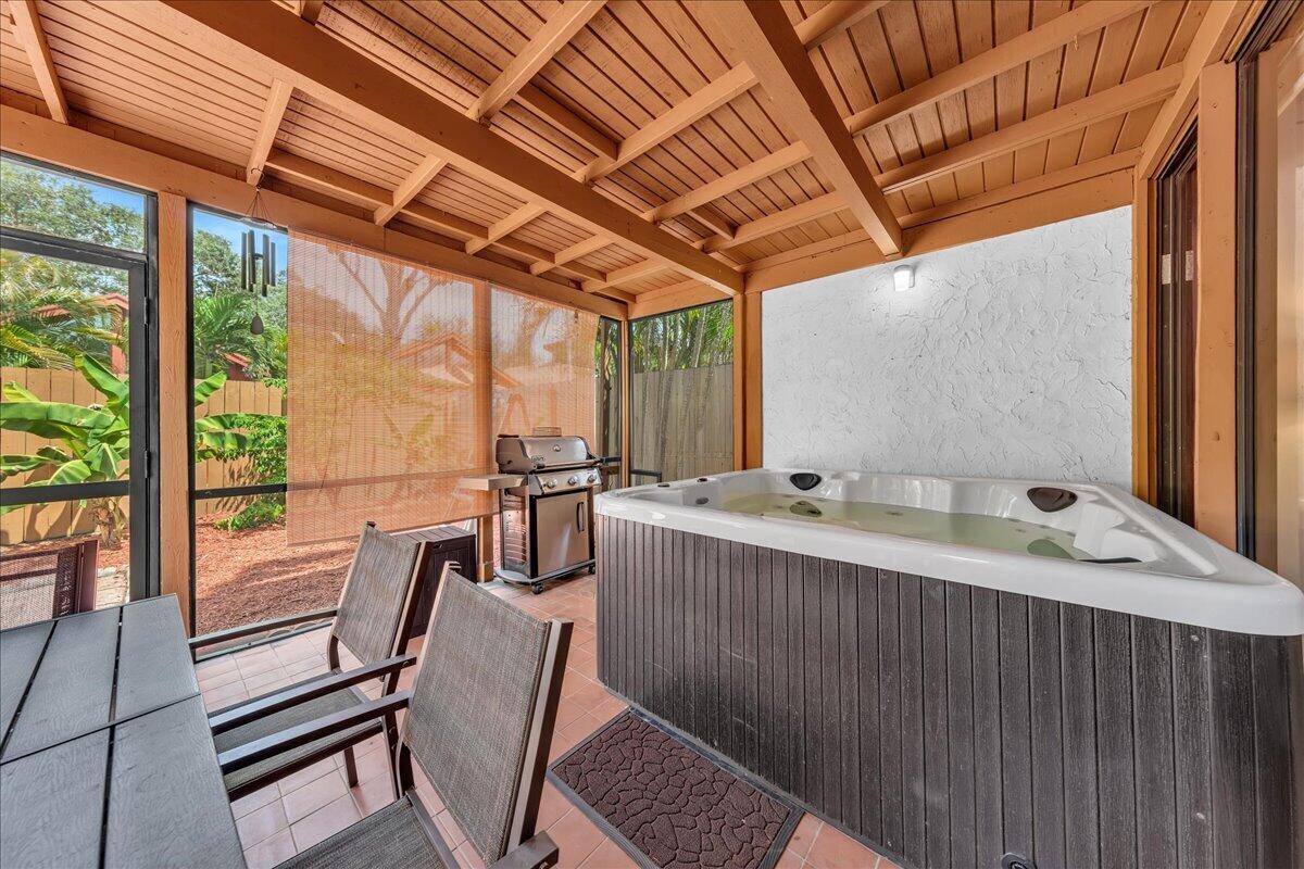 6120 NW 33rd Way