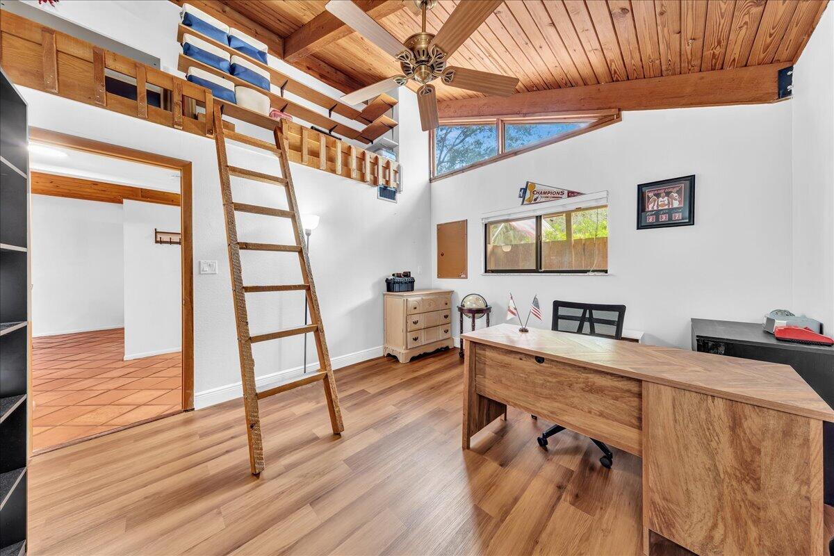 6120 NW 33rd Way