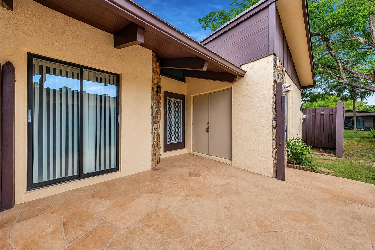 412 BRIARWOOD Circle 412