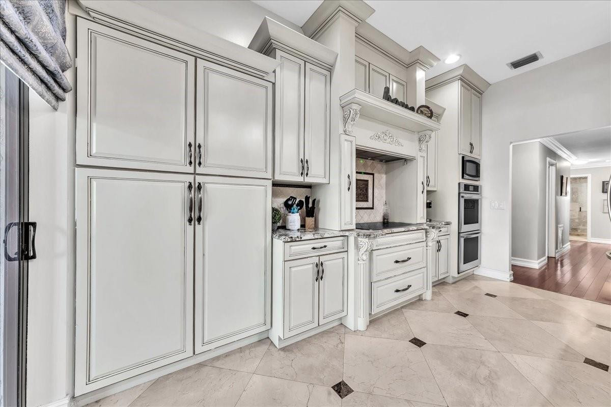 1640 NW 104th Avenue