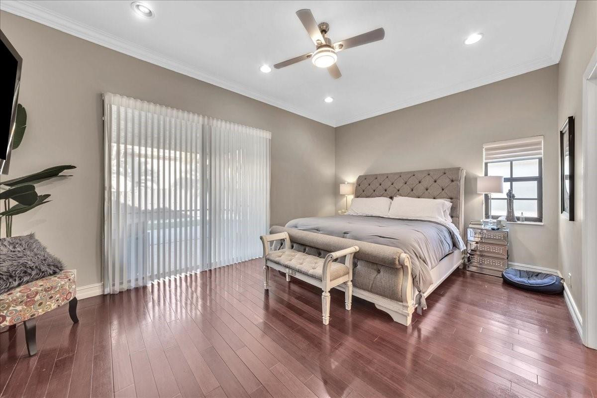 1640 NW 104th Avenue