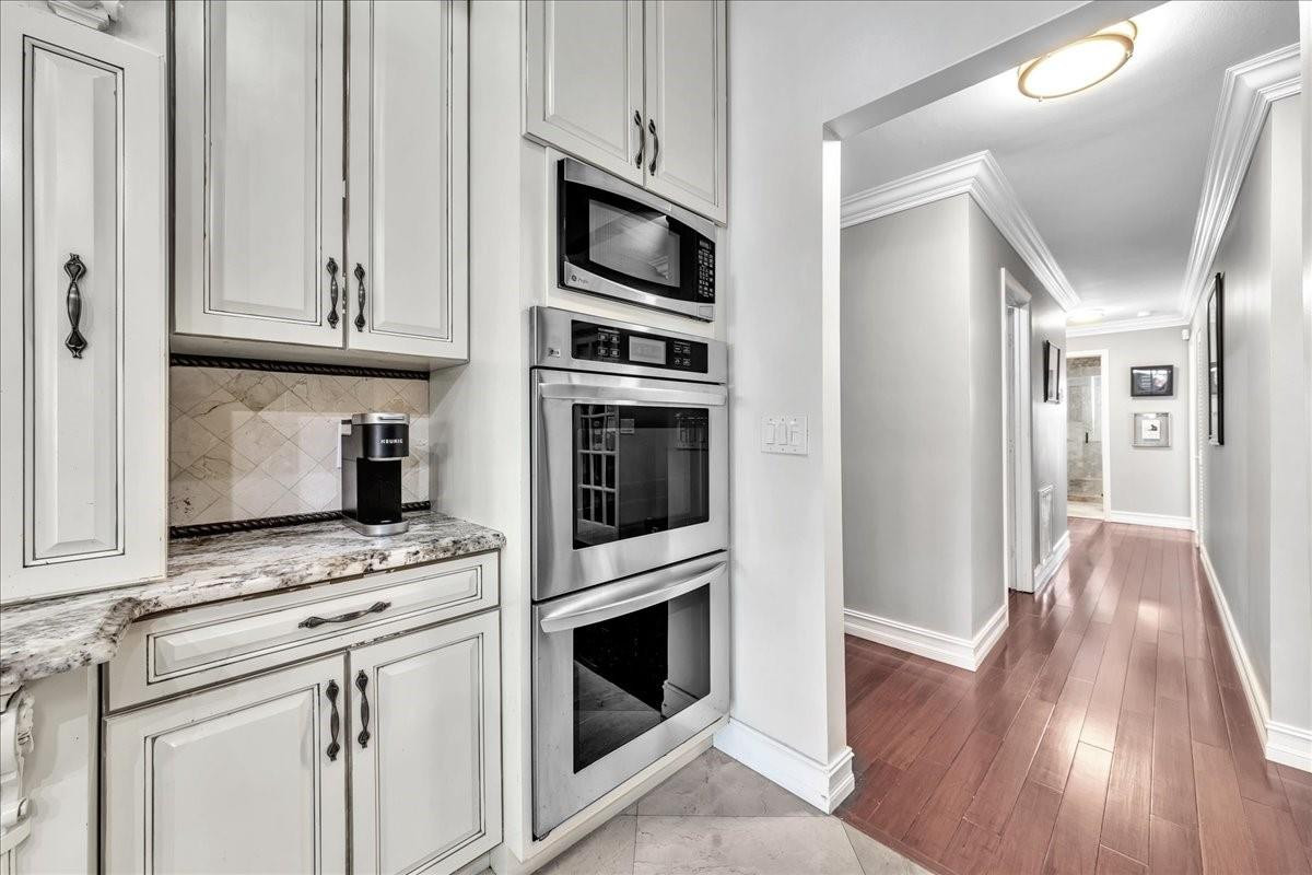 1640 NW 104th Avenue