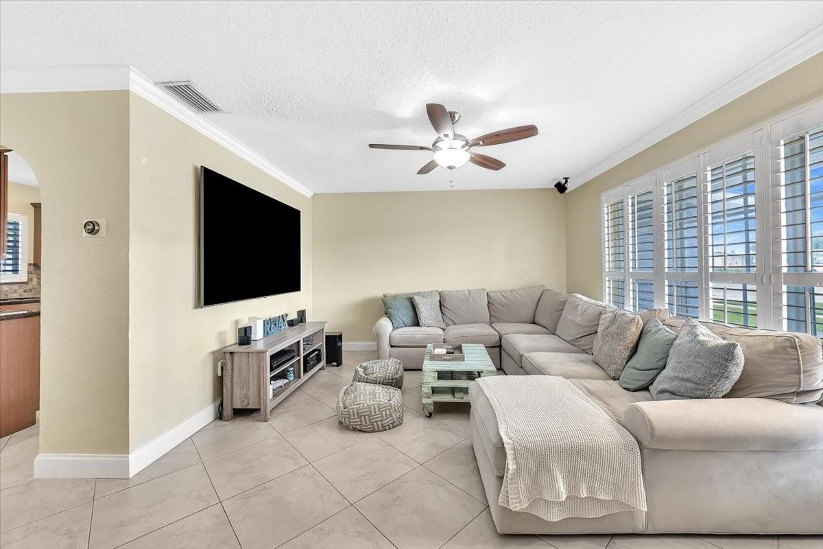 2461 NW 93rd Lane