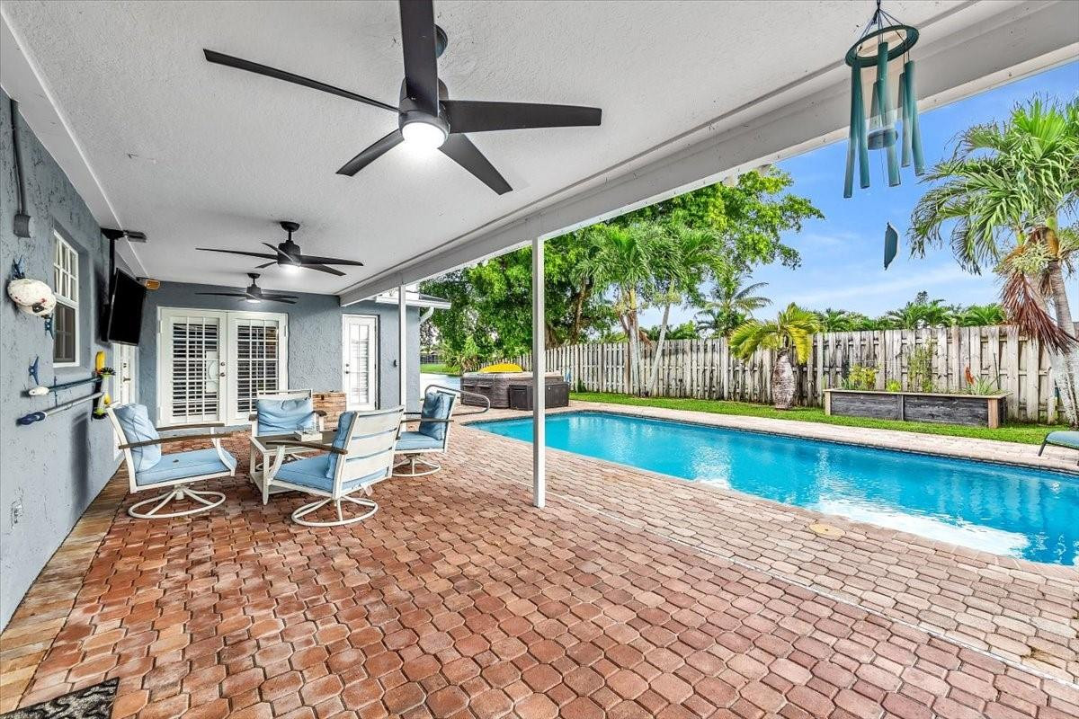 2461 NW 93rd Lane