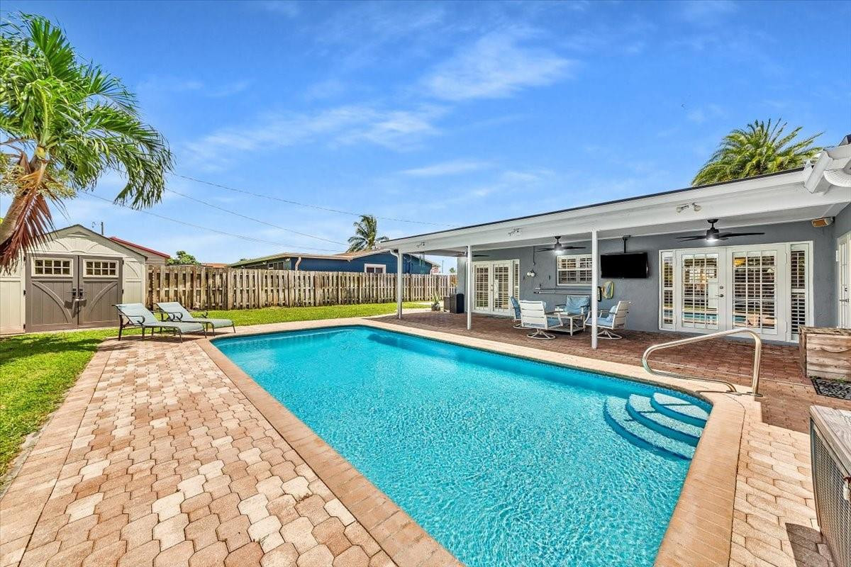 2461 NW 93rd Lane