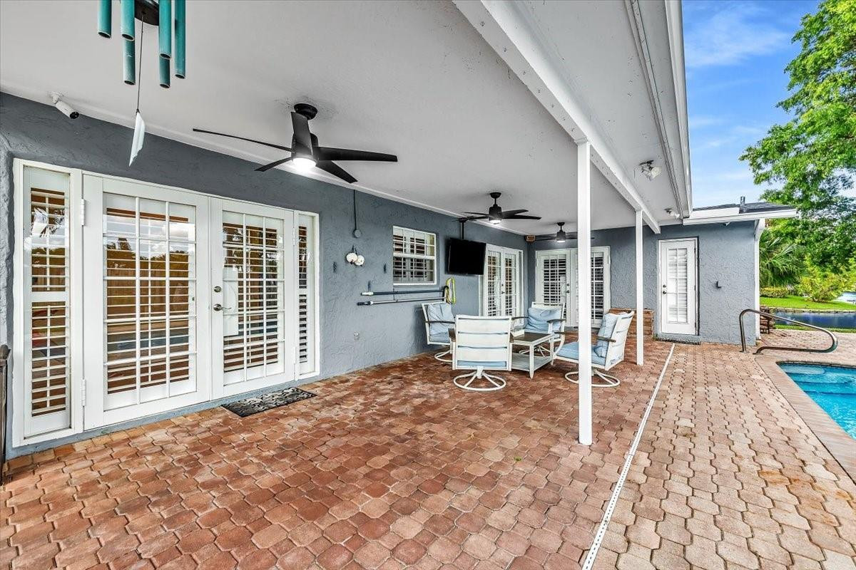2461 NW 93rd Lane