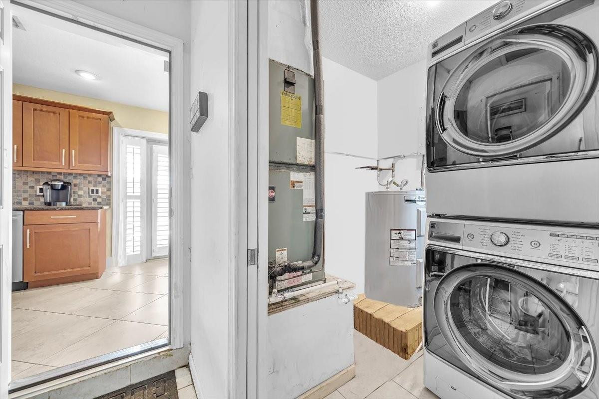 2461 NW 93rd Lane