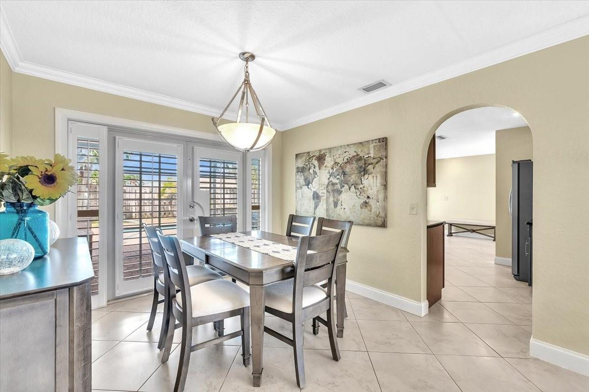 2461 NW 93rd Lane
