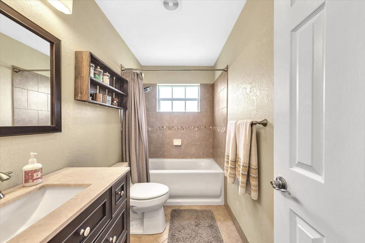 2461 NW 93rd Lane