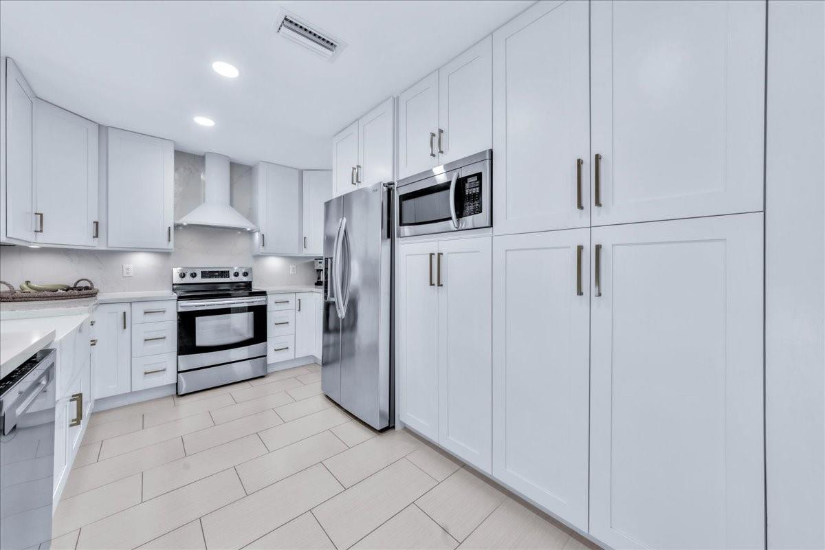 1178 NW 108th Terrace