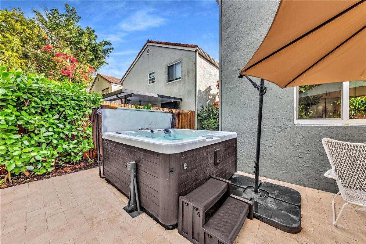 1178 NW 108th Terrace