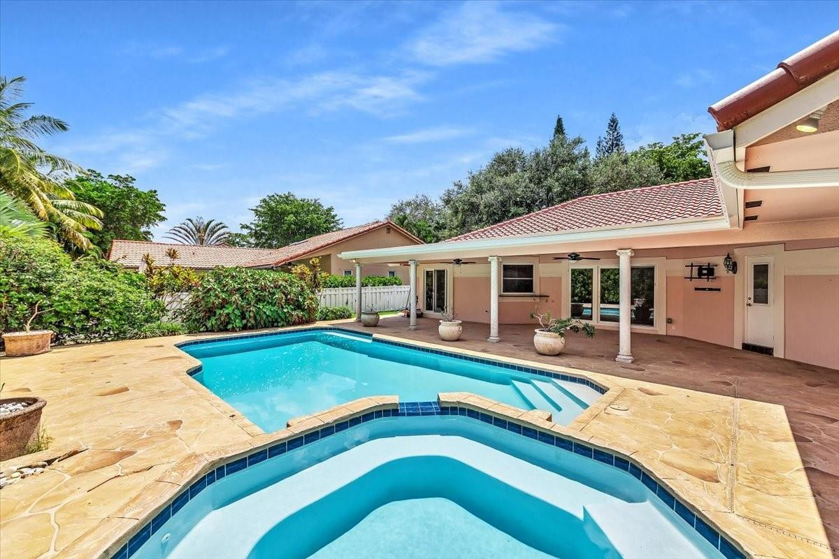 8177 NW 53rd Court