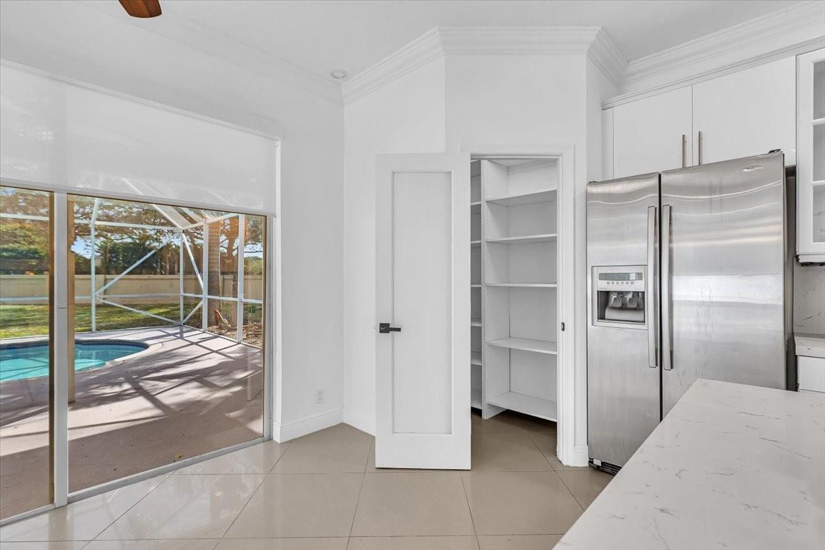 13702 NW 10th Court