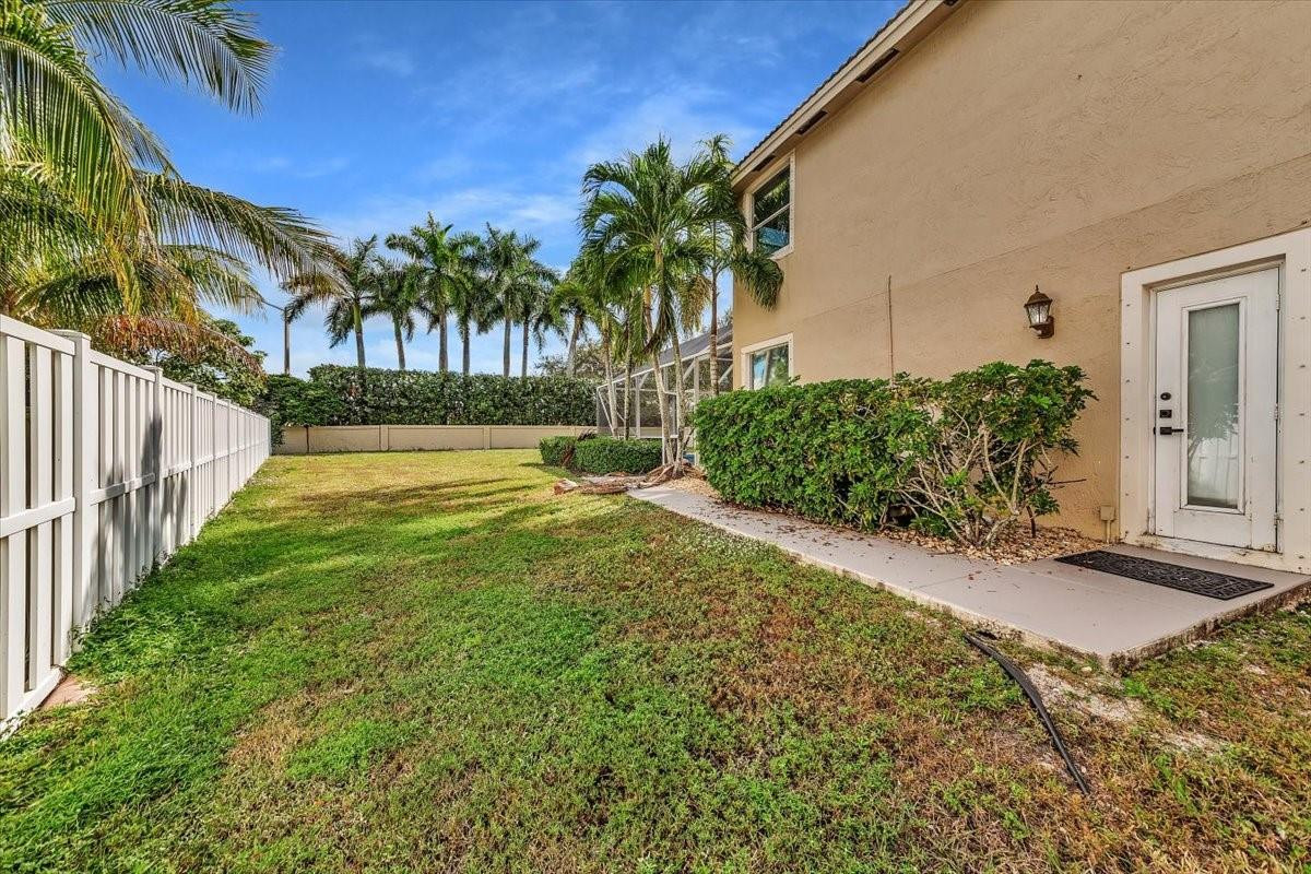 13702 NW 10th Court