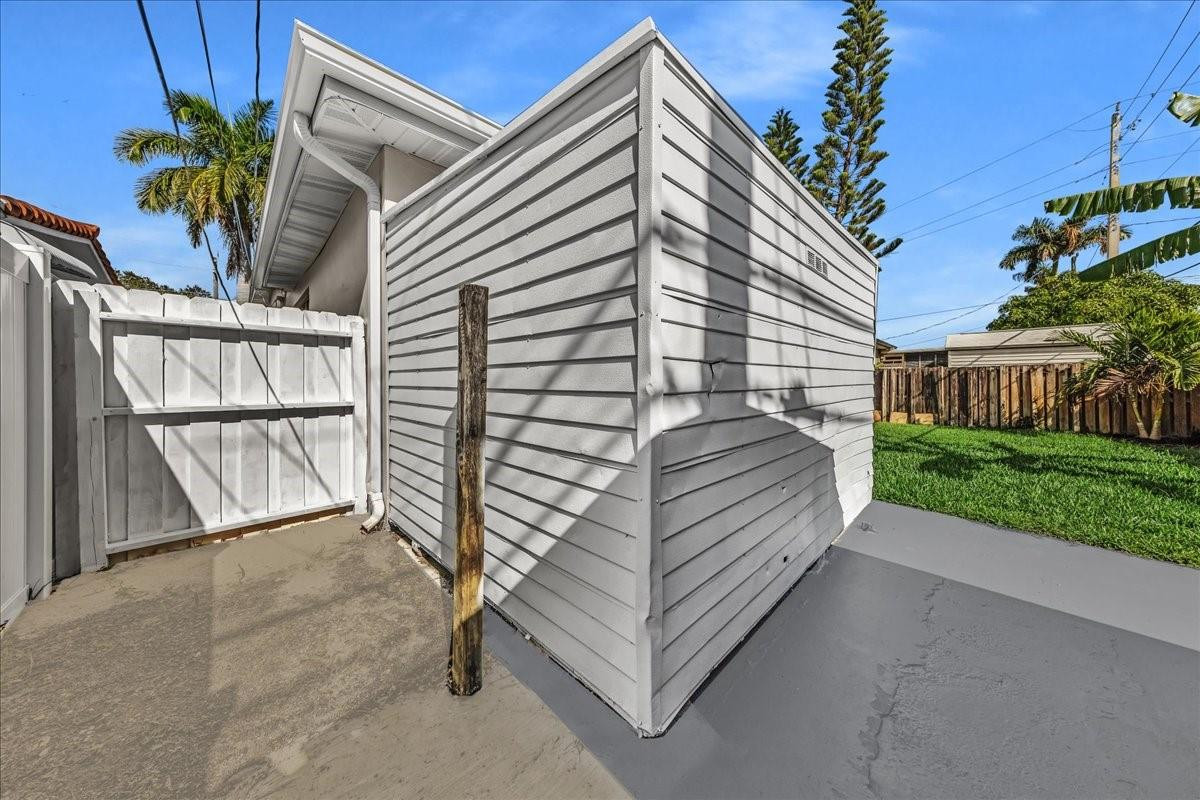 1004 Johnson Street