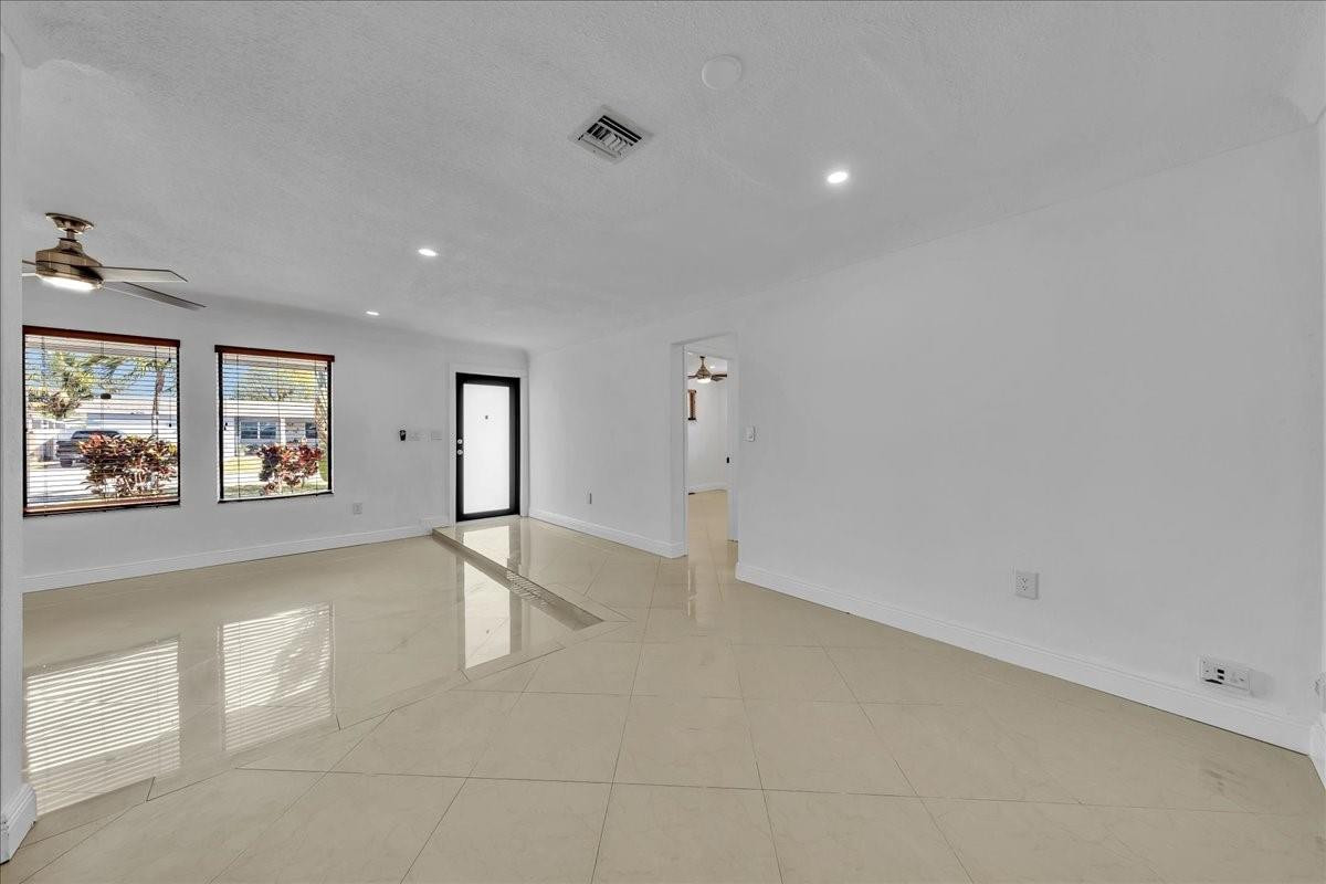 3408 Garden Lane